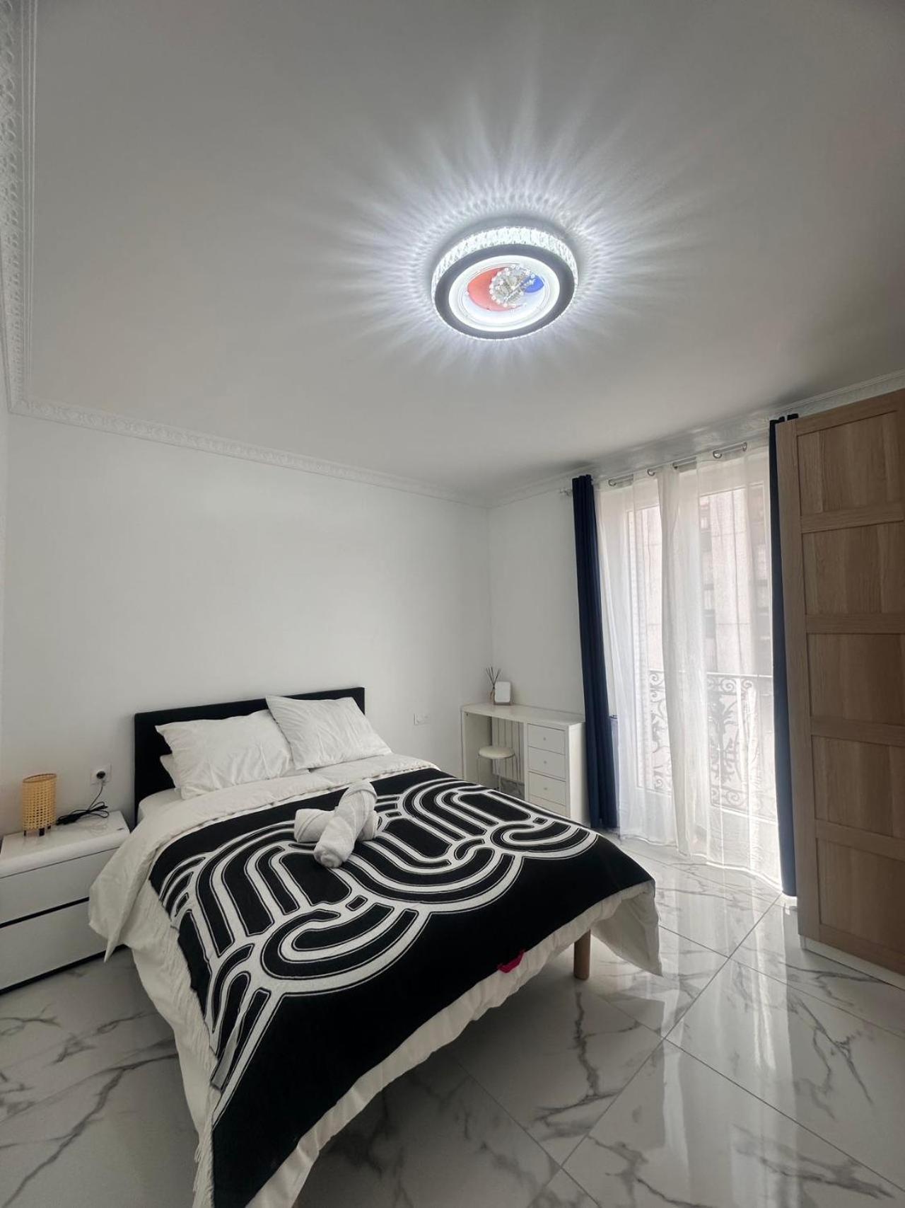 Superbe Appartement Renove Au Coeur De La Capitale Paris Extérieur photo